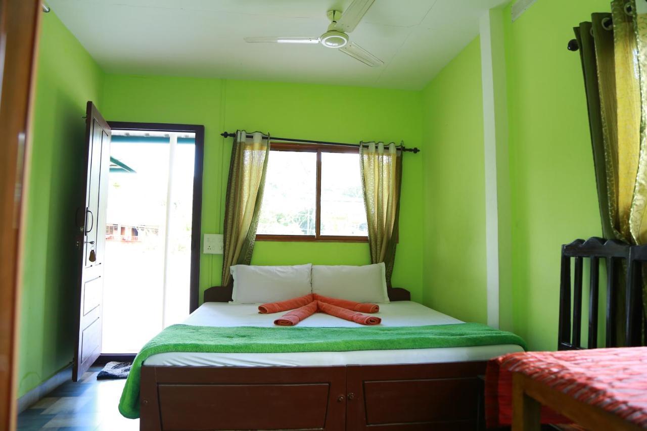 Dean Dale Cottages Thekkady Exterior photo
