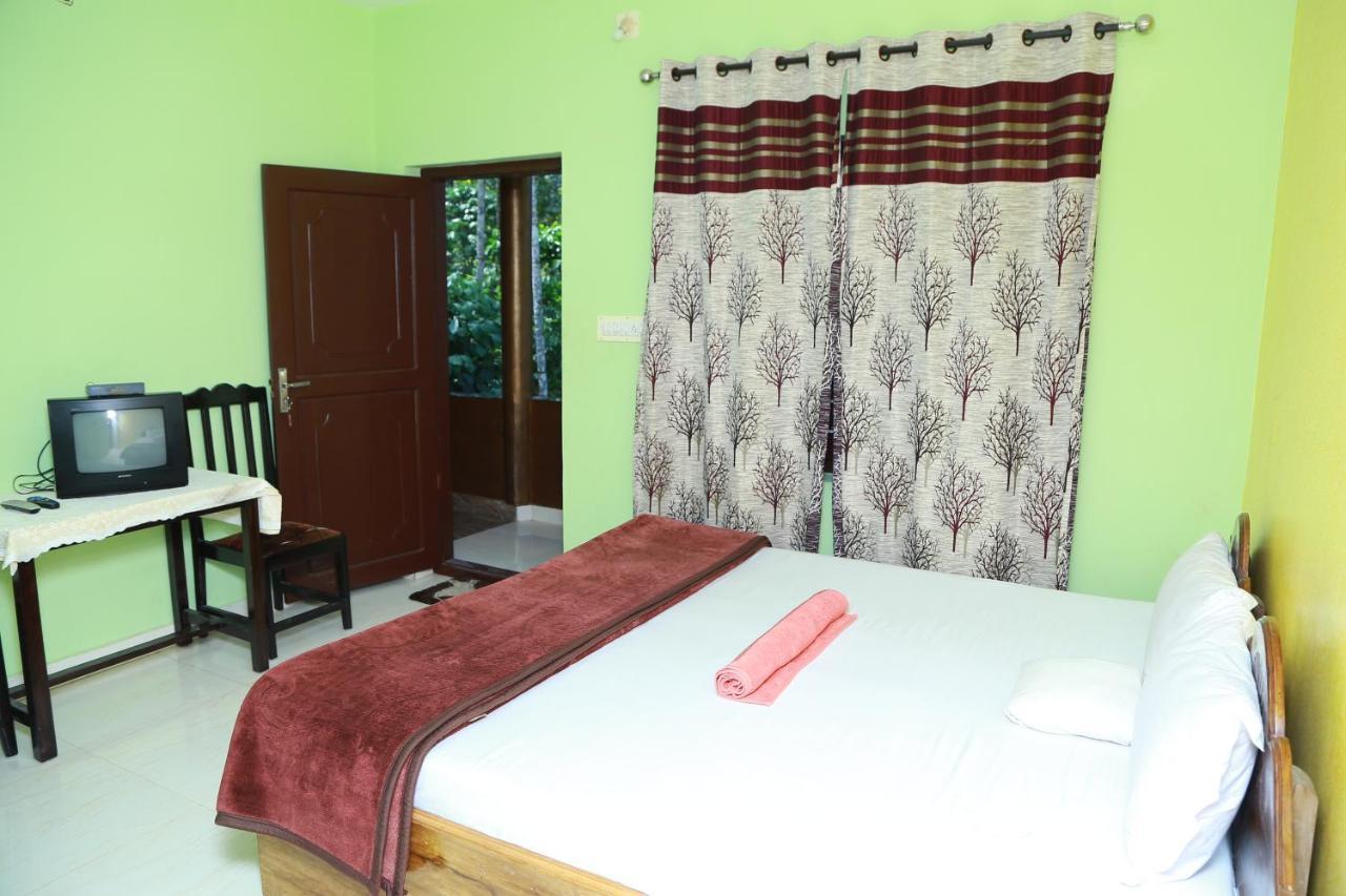 Dean Dale Cottages Thekkady Exterior photo